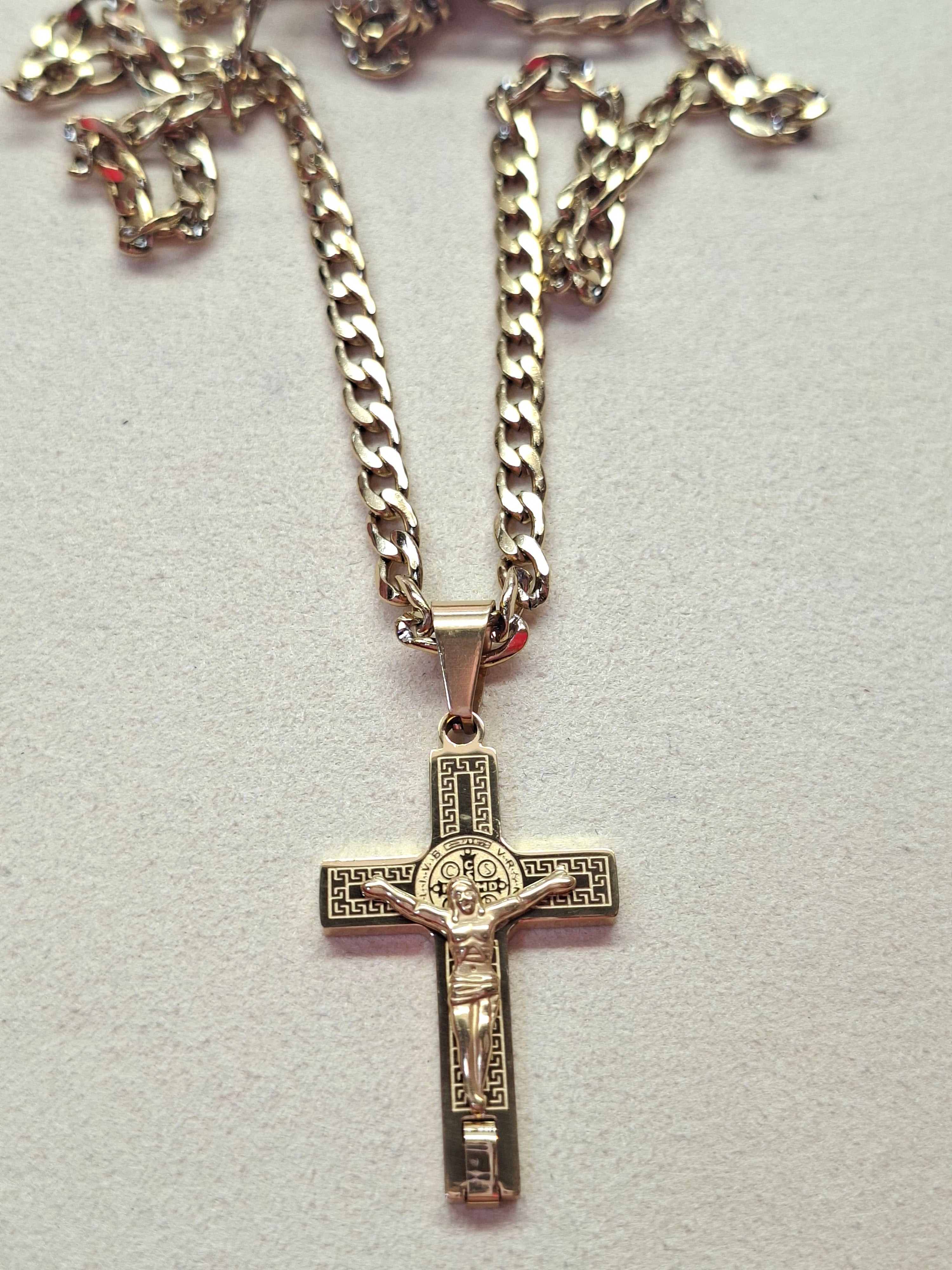 Colar Cruz com Medalha de São Bento em Aço Dourado