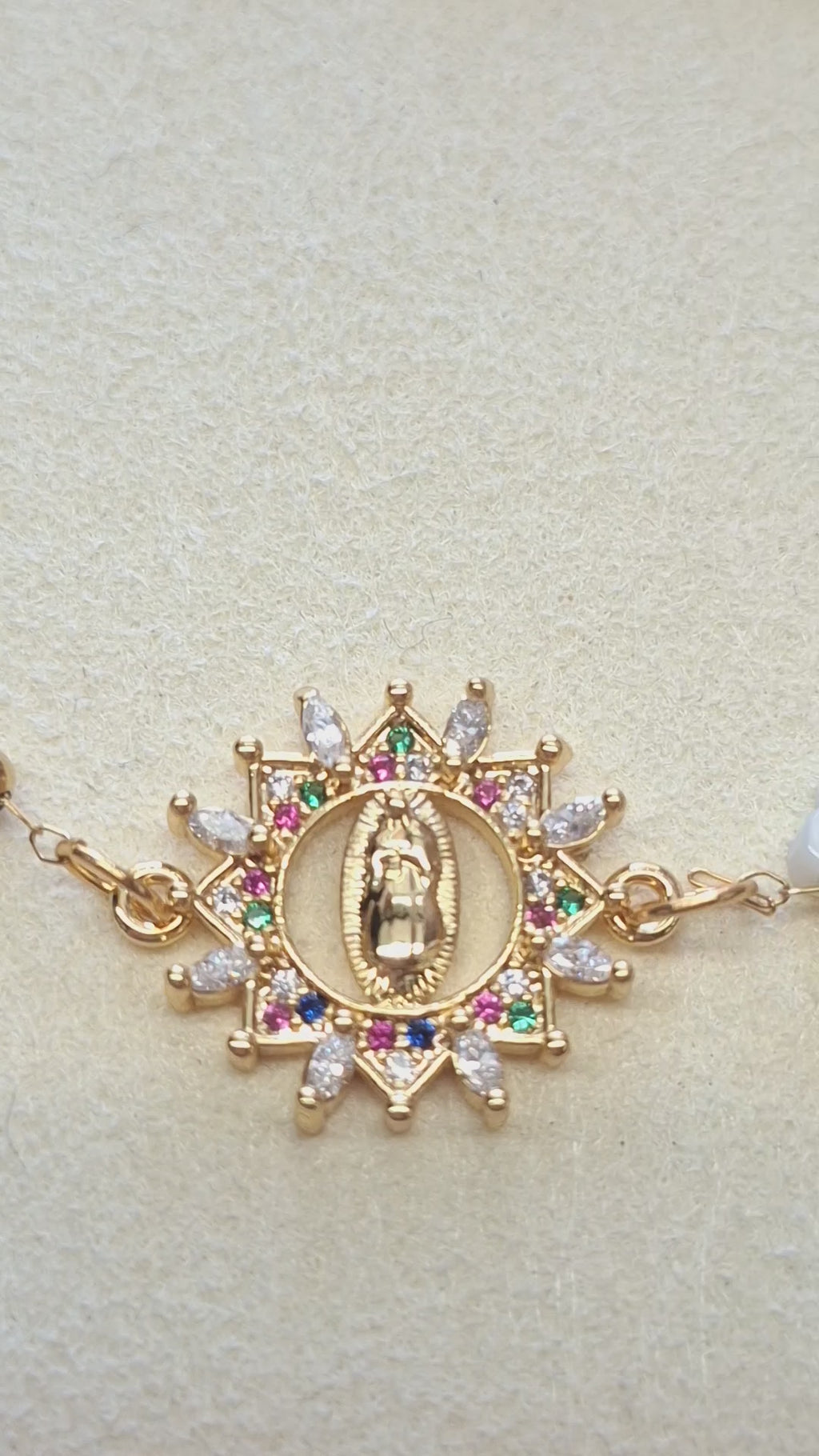 Pulseira Nossa Senhora com Flores de Madre Pérola — Aço Inoxidável