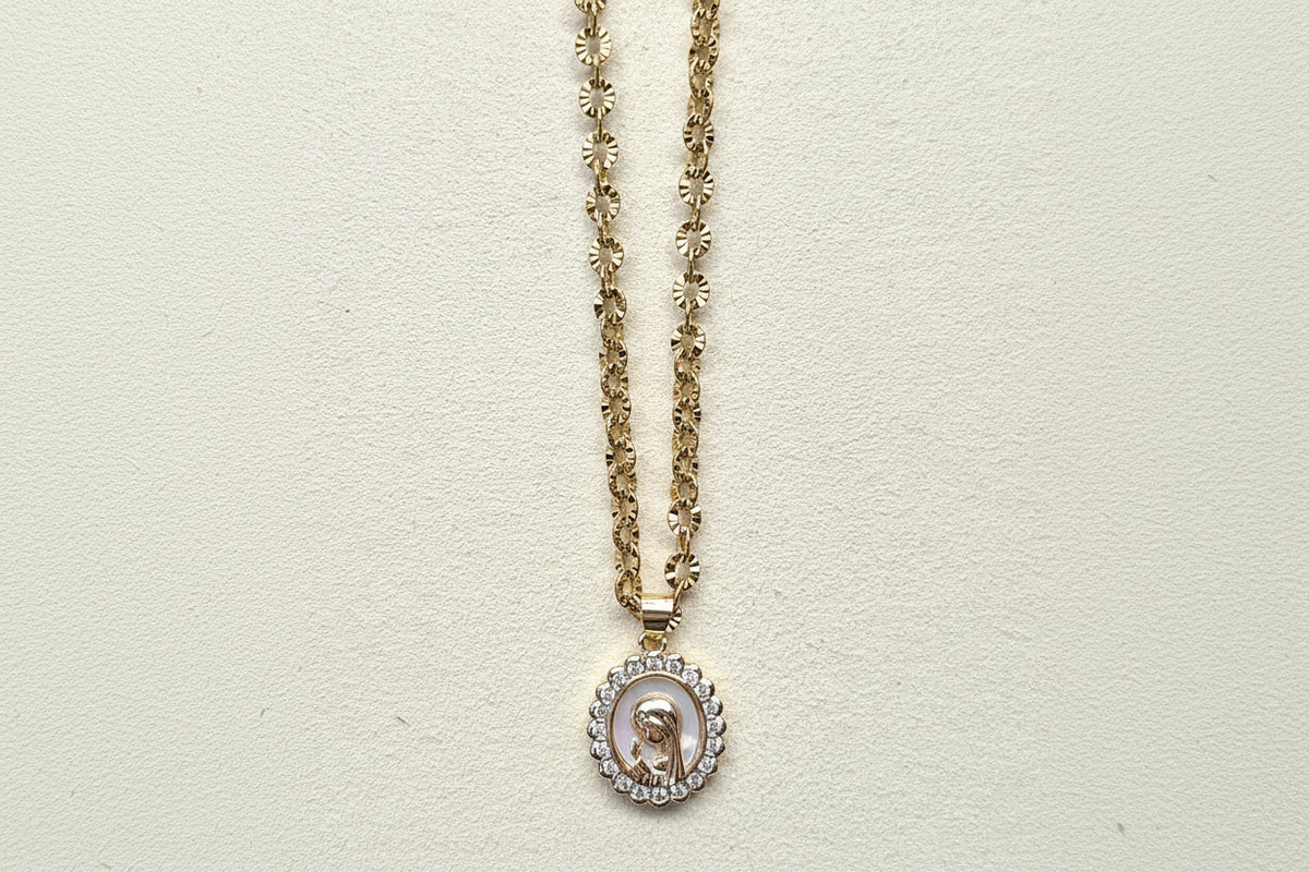 Colar Nossa Senhora com Medalha de Madre Pérola e Cristais – Aço Inoxidável Dourado